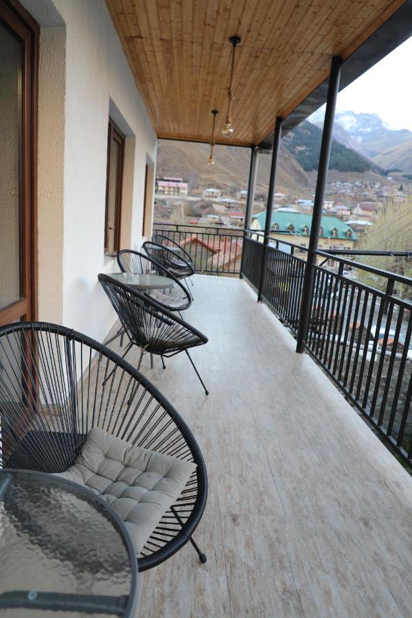 Paradise Inn Kazbegi Екстериор снимка